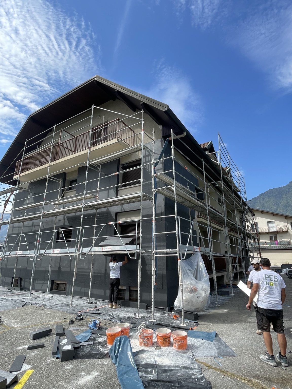 Étapes de pose du système d’ITE sur les façades