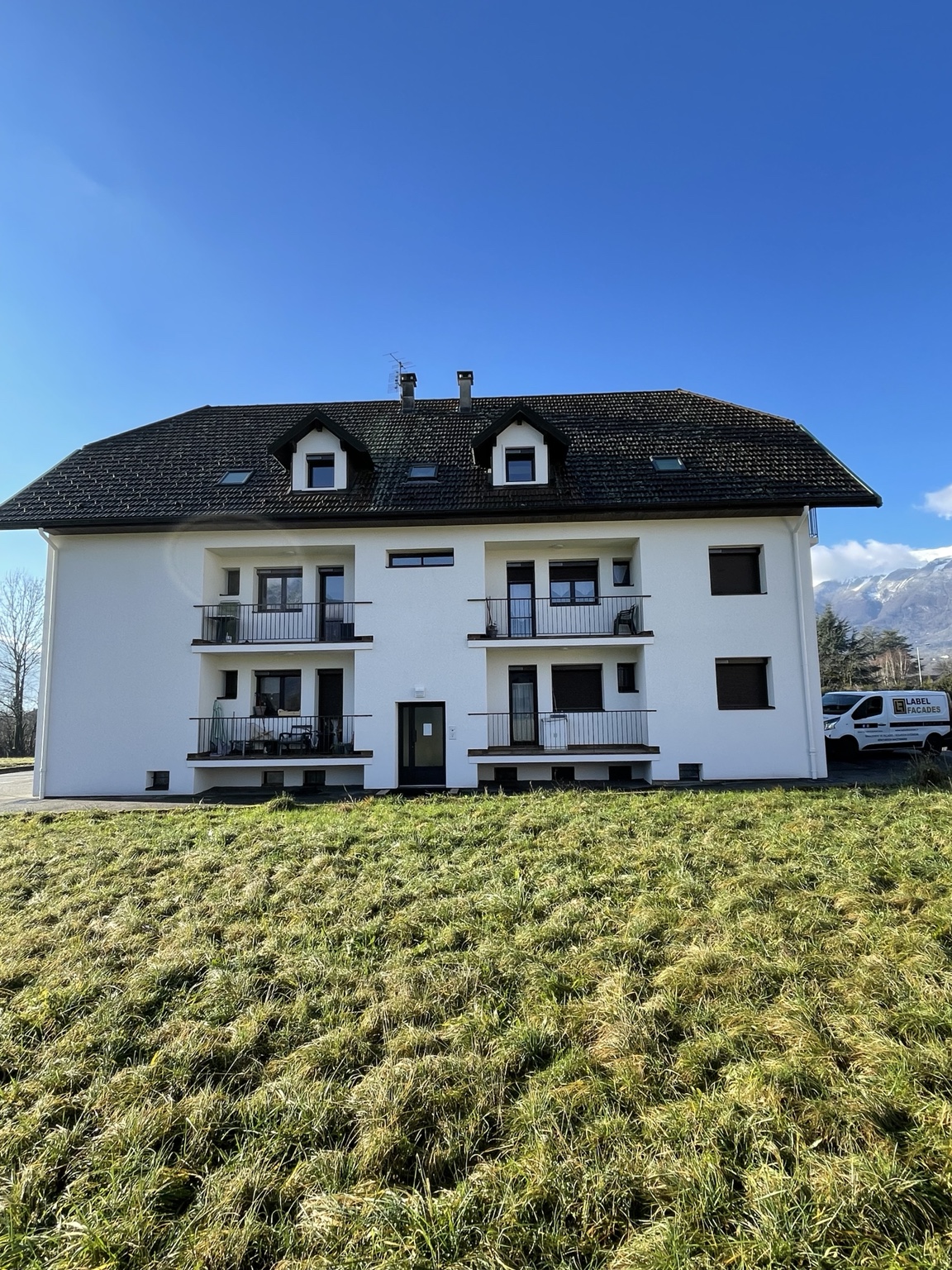 Réalisation à Albertville : façade rénovée, finition RPE talochée
